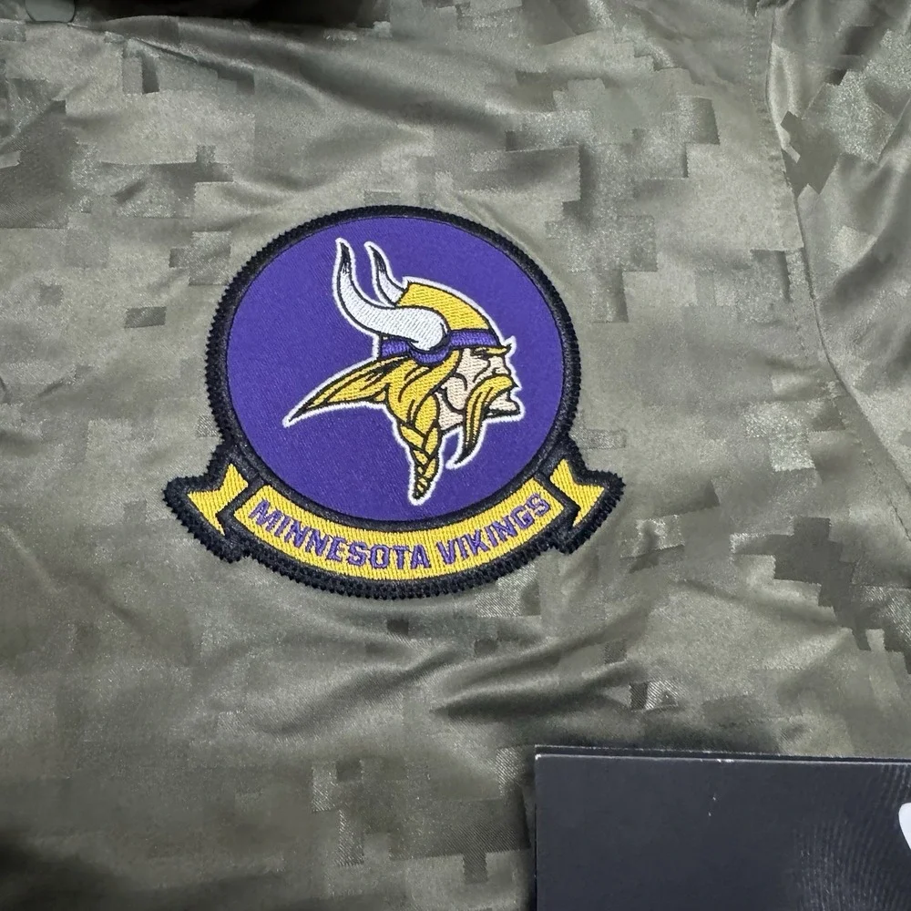 Minnesota Vikings Jacket Mens M Green Camo Nike Salute To Service Bomber NWT